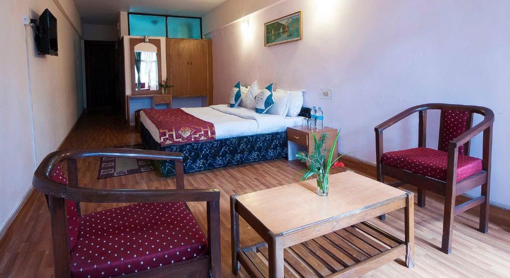 נייניטל Hotel Anamika חדר תמונה