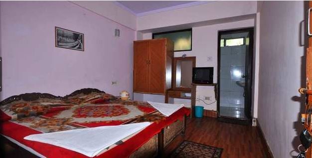 נייניטל Hotel Anamika מראה חיצוני תמונה